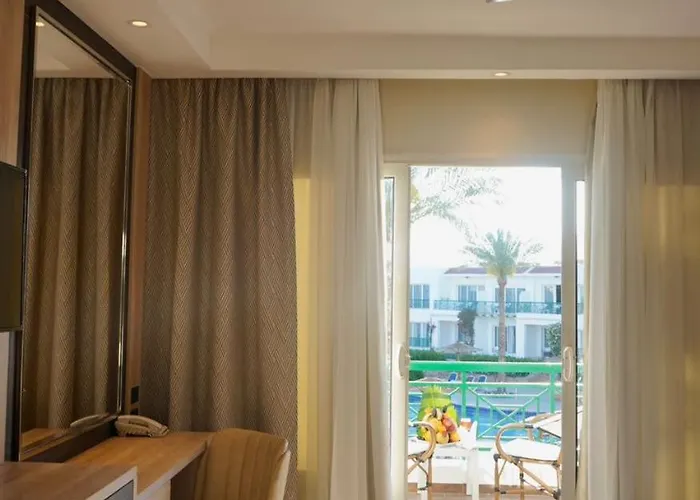 Panorama Naama Heights Aqua Park Resort 4*